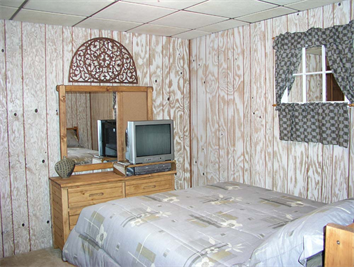 Bedroom 1, Lower Level, Full Bed